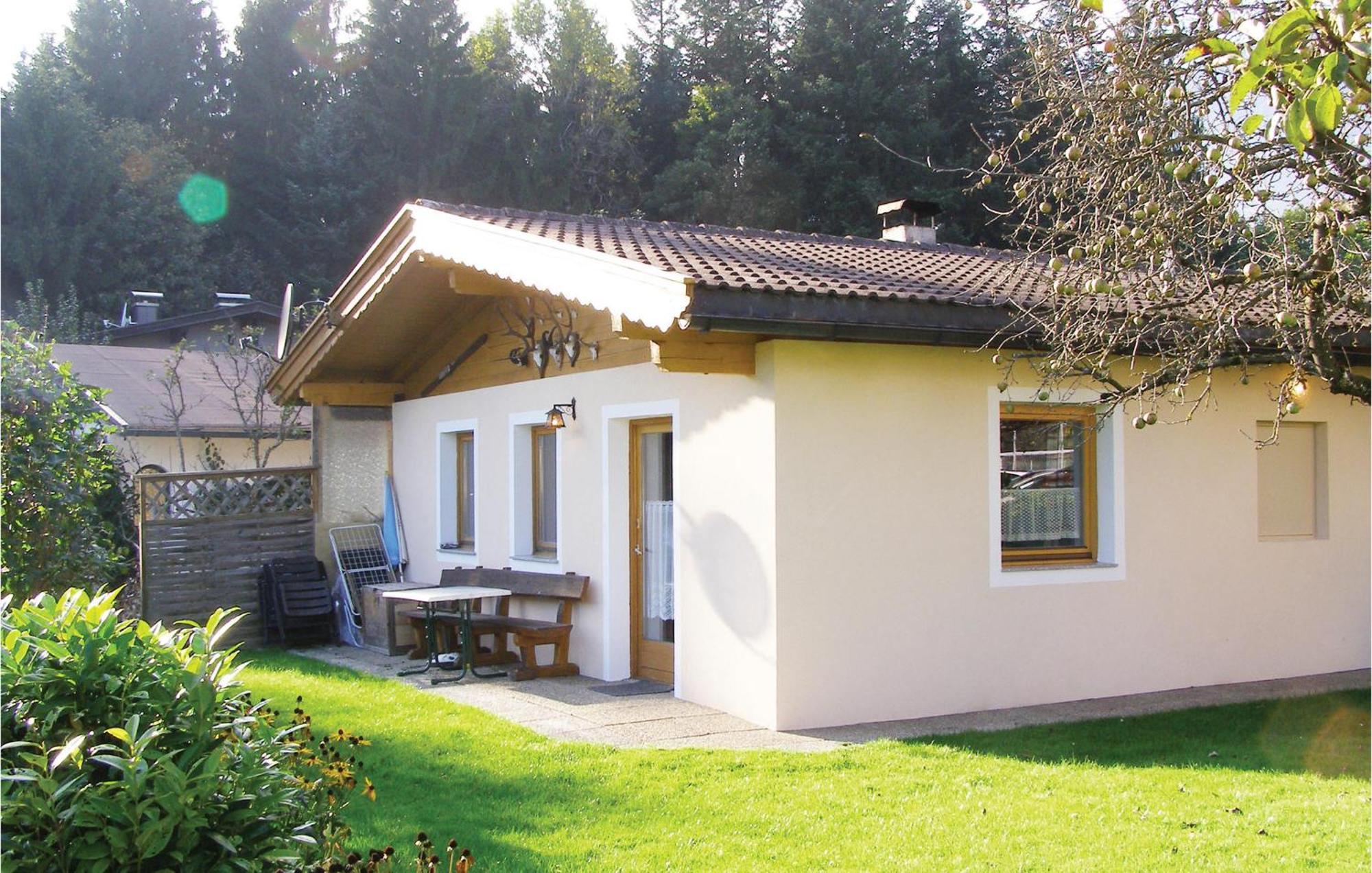 Ruhiges Ferienhaus Breitenbach Breitenbach am Inn Esterno foto