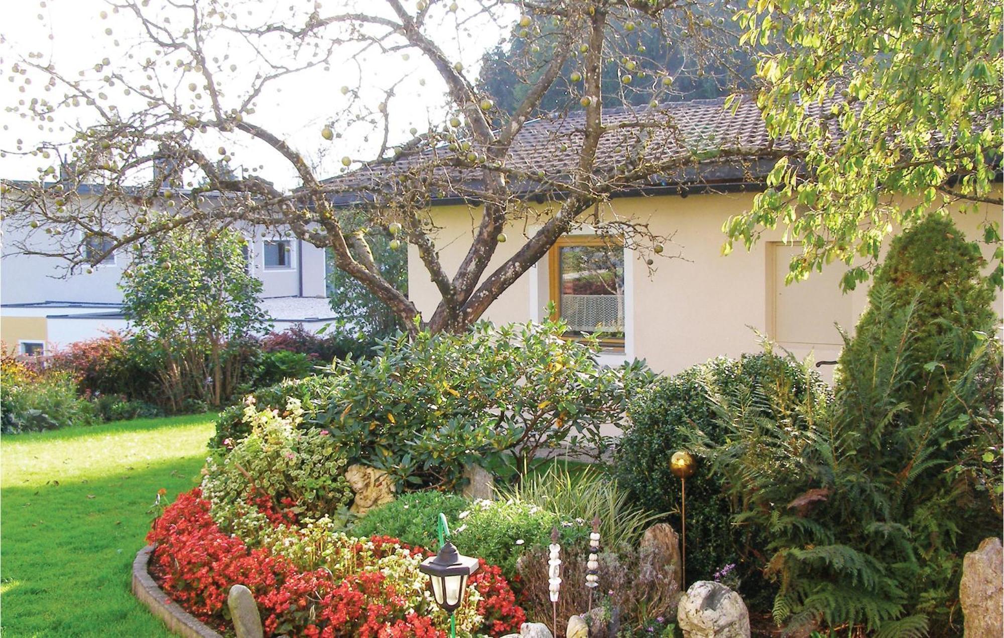 Ruhiges Ferienhaus Breitenbach Breitenbach am Inn Esterno foto